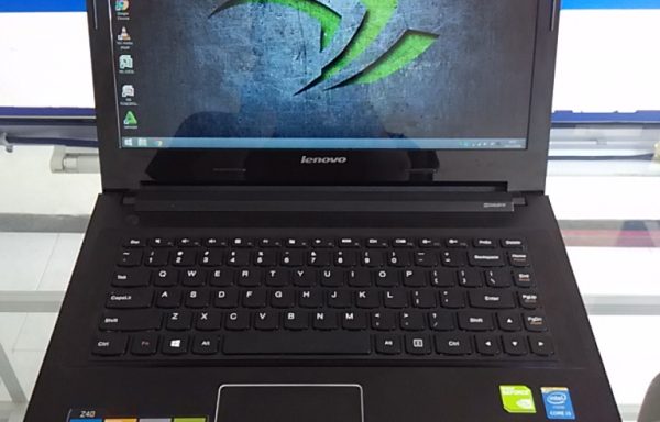 Laptop Gaming Lenovo G40 – 70 i3 Haswell Ram 4GB Nvidia GT 820 2GB (LAKU)