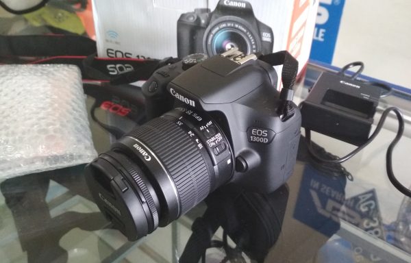 Kamera Canon 1300D Wifi Lensa 18-55 Like New Bonus Tas Garansi Panjang (LAKU)